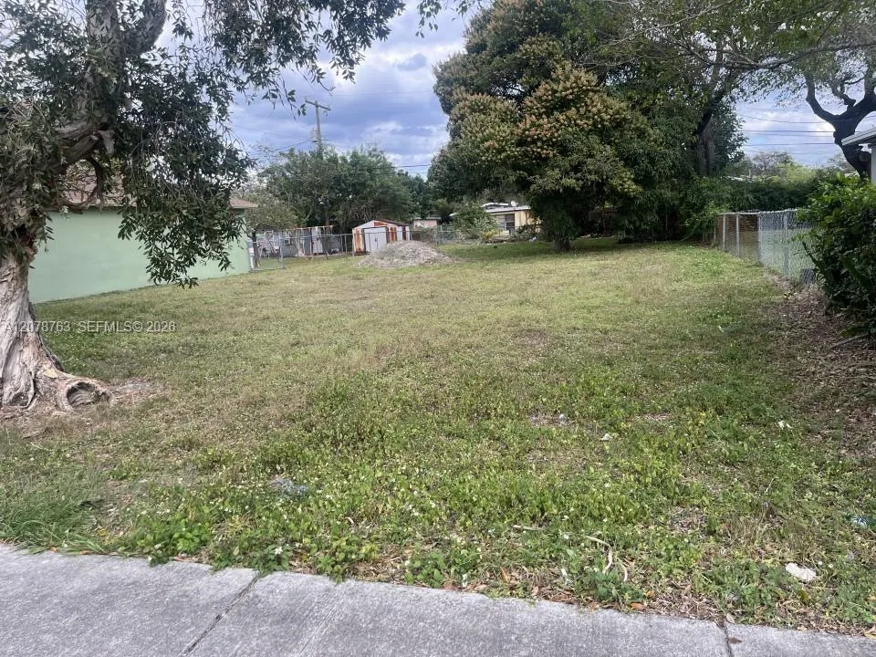 En Venta 636 NW 12th Avenue, Fort Lauderdale, FL 33311, Fort Lauderdale, FL 33311