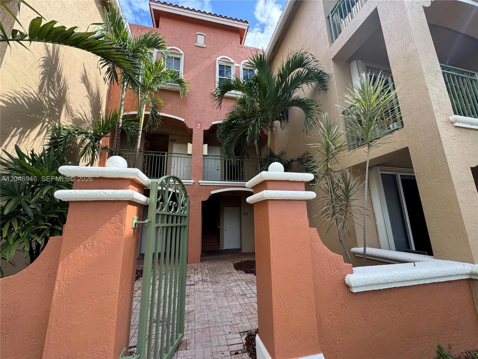 Foto de propiedad en 6360 NW 114th Avenue 224, Doral, FL 33178 Doral con MLS# 