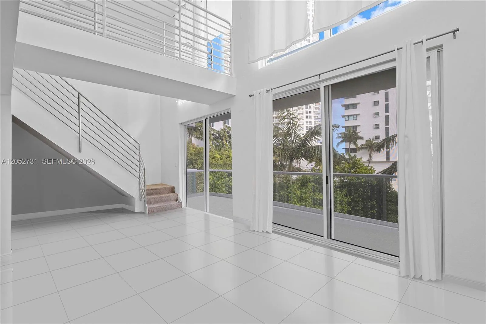 Foto de propiedad en 6362 Collins Avenue 318, Miami Beach, FL 33141 Miami Beach con MLS# 