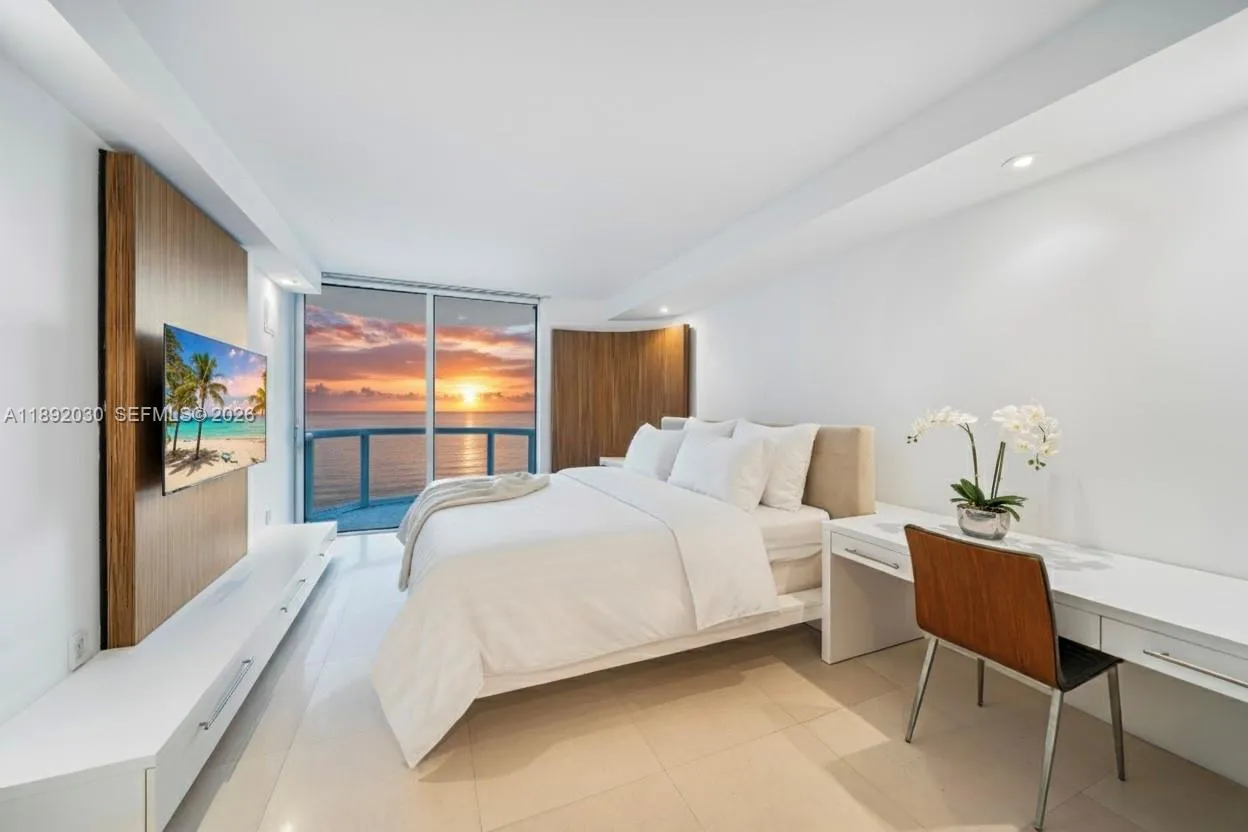 Foto de propiedad en 6365 Collins Avenue 2901, Miami Beach, FL 33141 Miami Beach con MLS# 