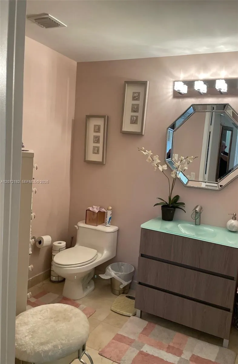 Foto de propiedad en 6365 Collins Avenue CAB18, Miami Beach, FL 33141 Miami Beach con MLS# 