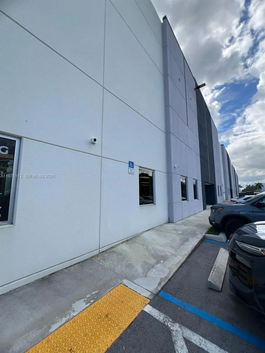En Venta 6371 NW 102nd Avenue 109, Doral, FL 33178, Doral, FL 33178