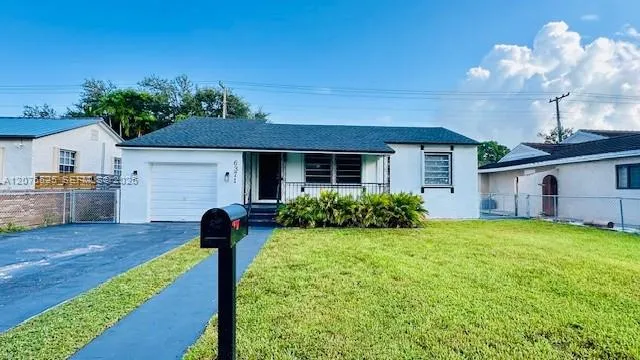 En Renta 6371 SW 39th Street, Miami, FL 33155, Miami, FL 33155