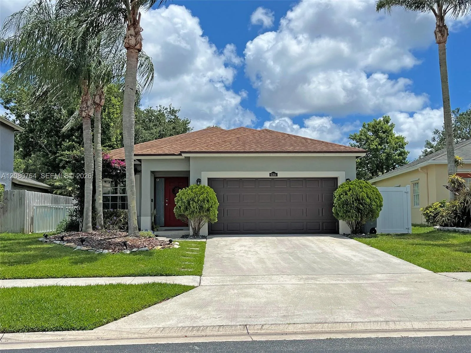 Foto de propiedad en 6384 Lansdowne Circle, Boynton Beach, FL 33472 Boynton Beach con MLS# 