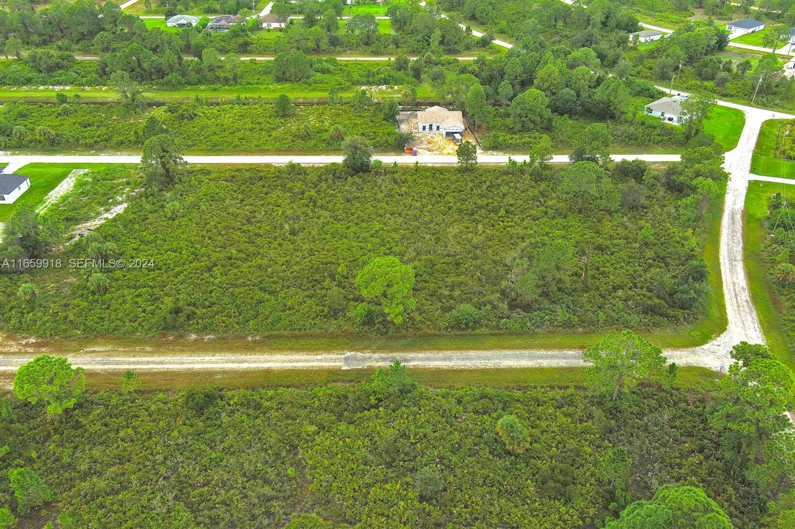 En Venta 642 Vasser Avenue S, Lehigh Acres, FL 33974, Lehigh Acres, FL 33974