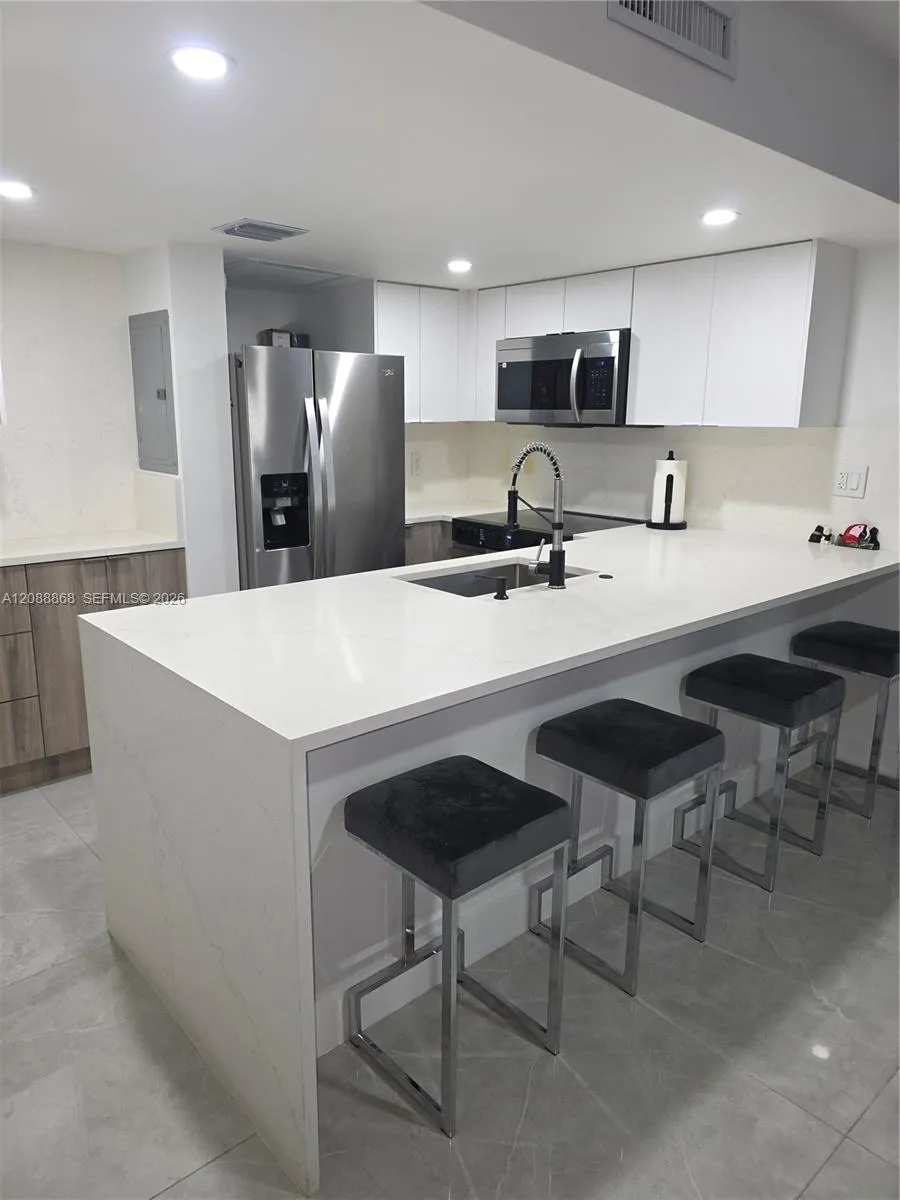 En Renta 6446 E Miami Lakes Drive E, Miami Lakes, FL 33014, Miami Lakes, FL 33014