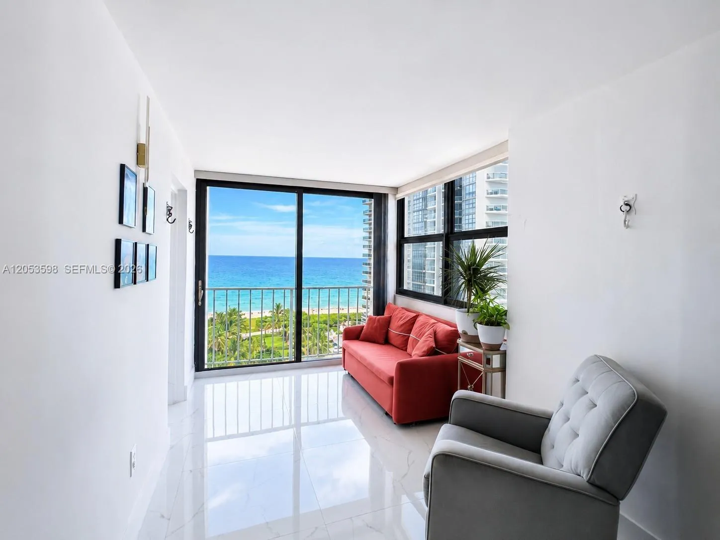Foto de propiedad en 6450 Collins Avenue 1001, Miami Beach, FL 33141 Miami Beach con MLS#