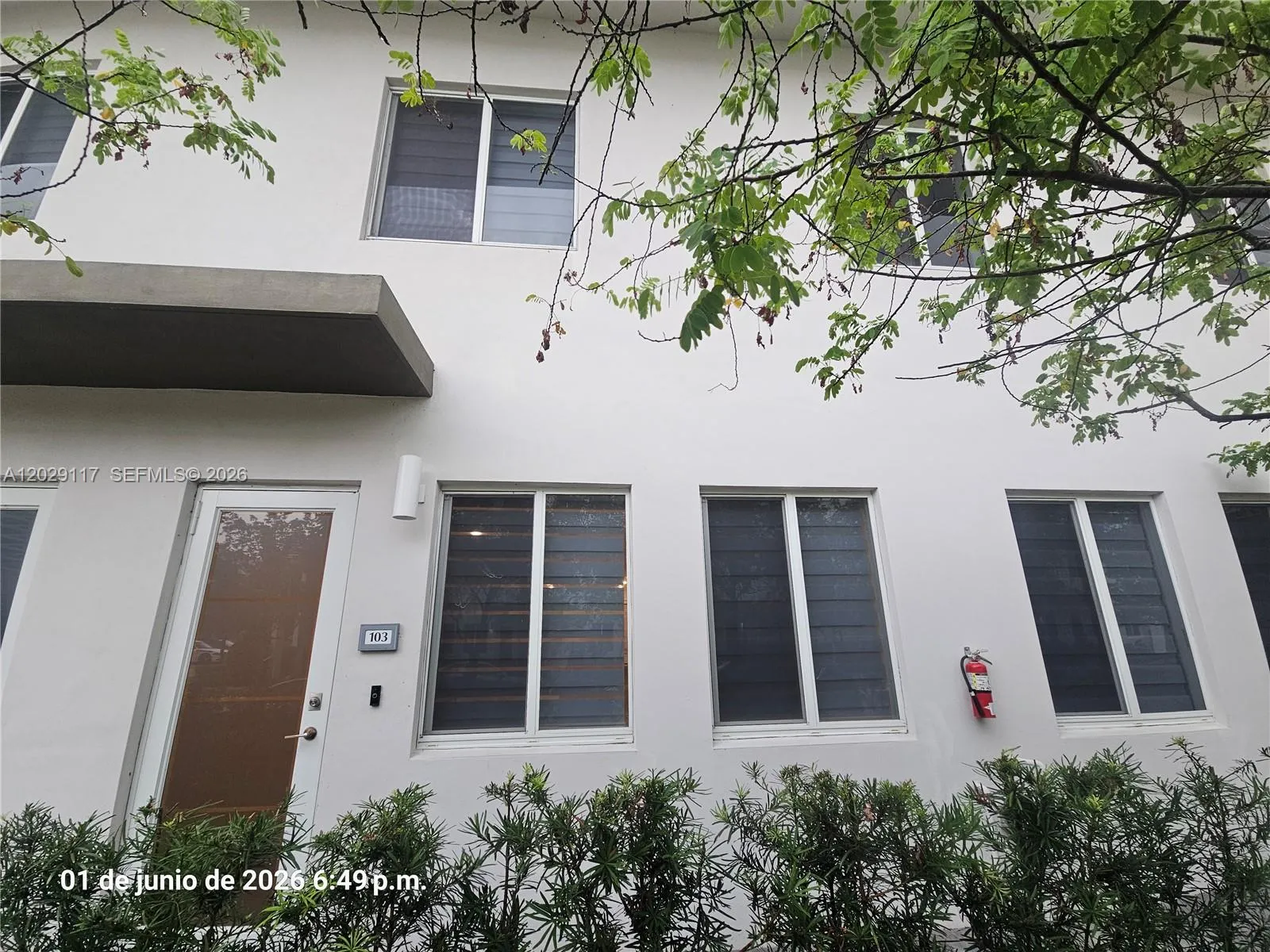 Foto de propiedad en 6453 NW 102nd Path 103, Doral, FL 33178 Doral con MLS# 