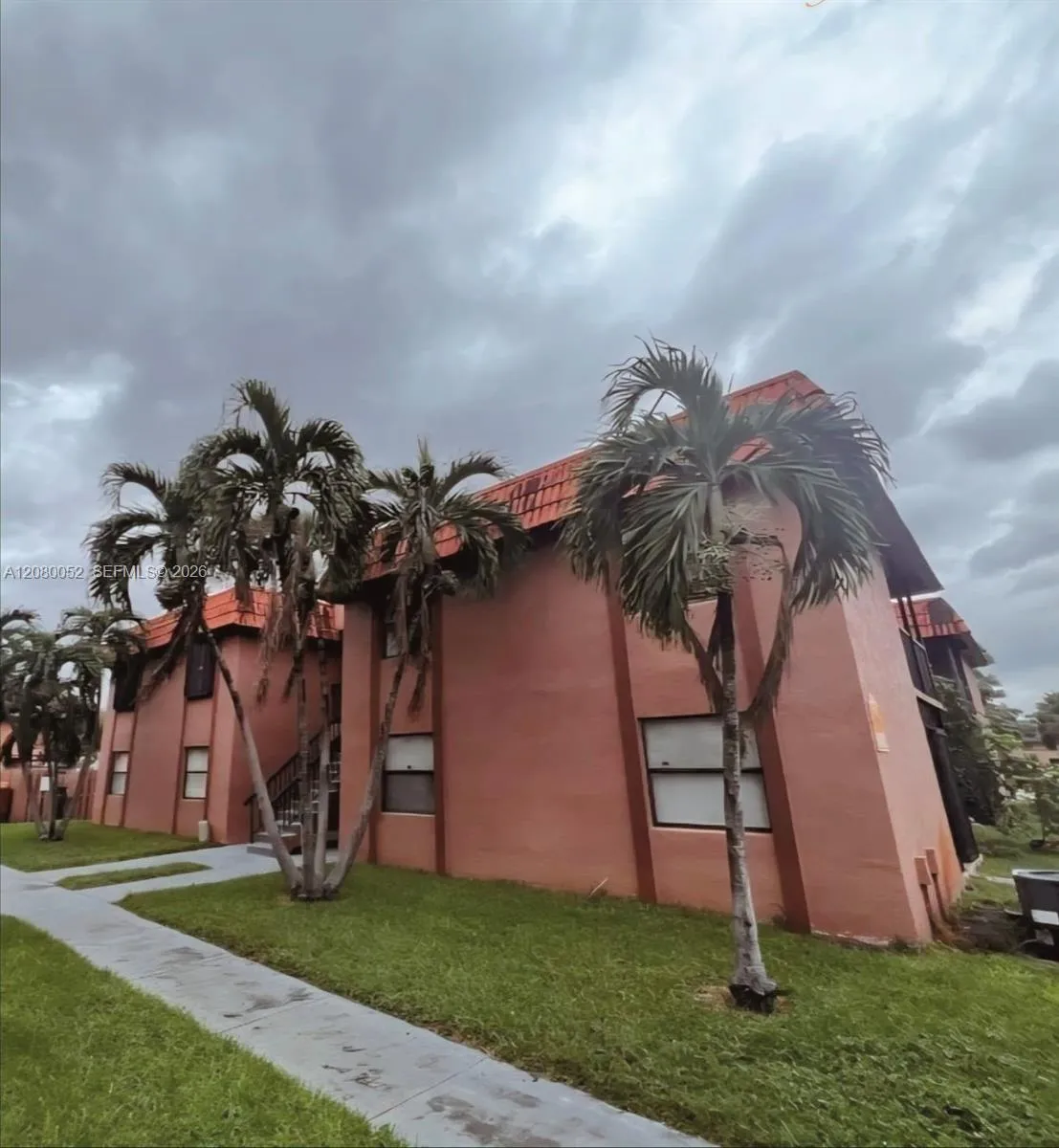 En Venta 6480 W 27th Court 54-22, Hialeah, FL 33016, Hialeah, FL 33016