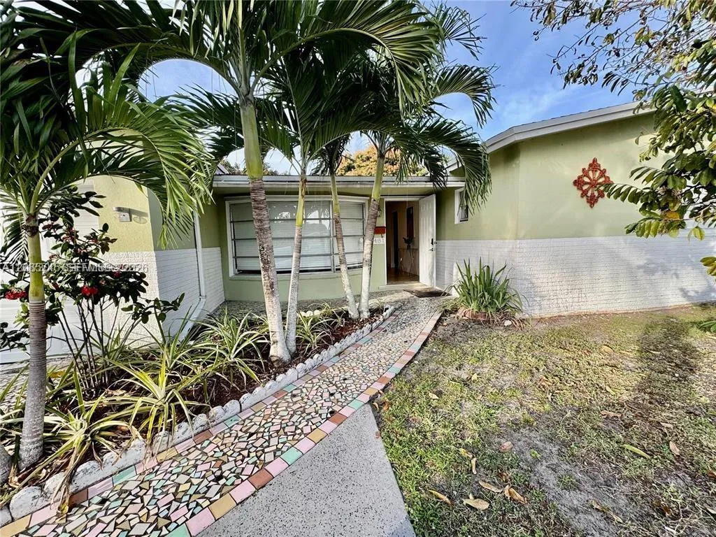 En Venta 6481 Kimberly Boulevard, North Lauderdale, FL 33068, North Lauderdale, FL 33068