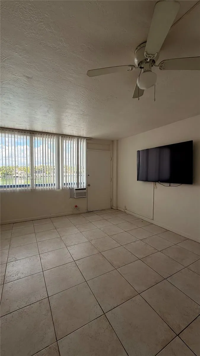 En Renta 6484 Indian Creek Drive 239, Miami Beach, FL 33141, Miami Beach, FL 33141