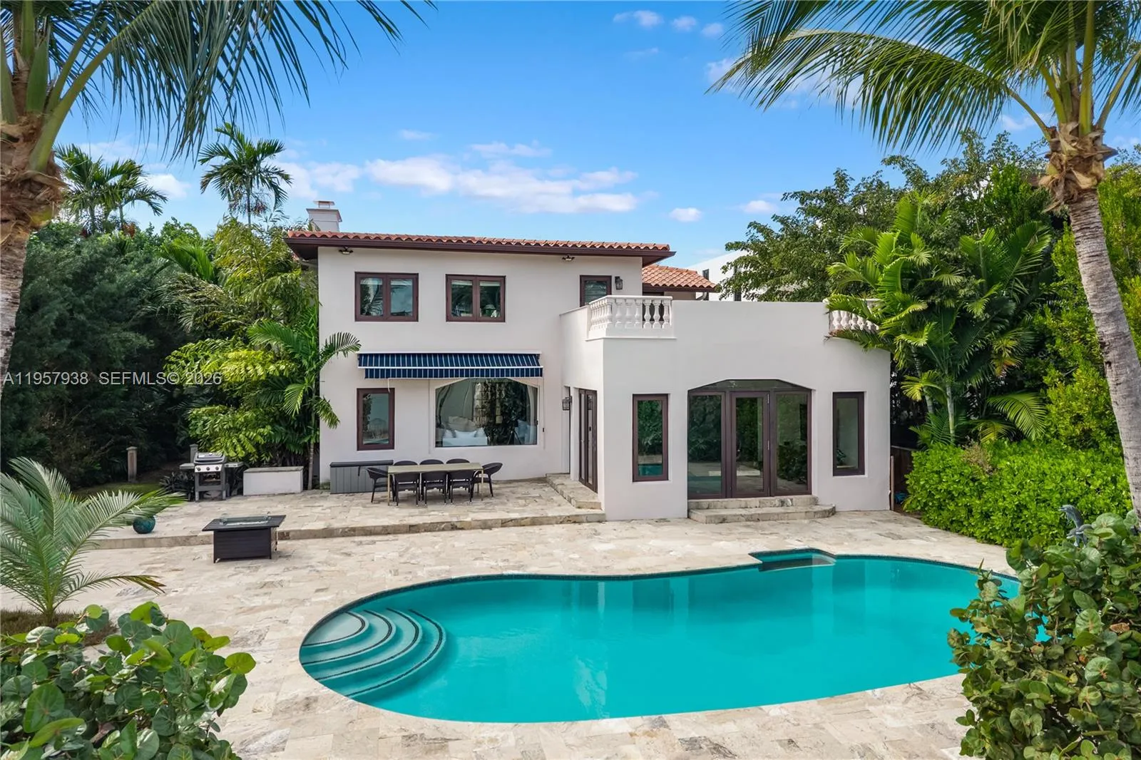 Foto de propiedad en 6491 Allison Road, Miami Beach, FL 33141 Miami Beach con MLS# 