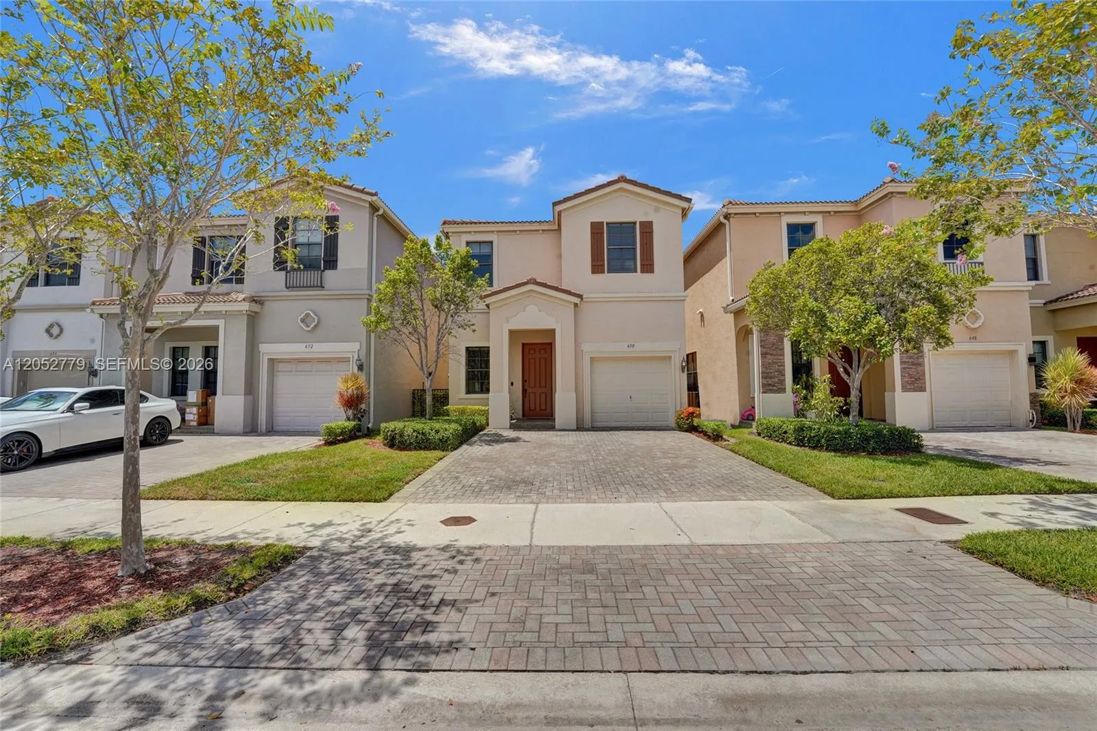 En Venta 650 NE 191st Terrace, Miami, FL 33179, Miami, FL 33179