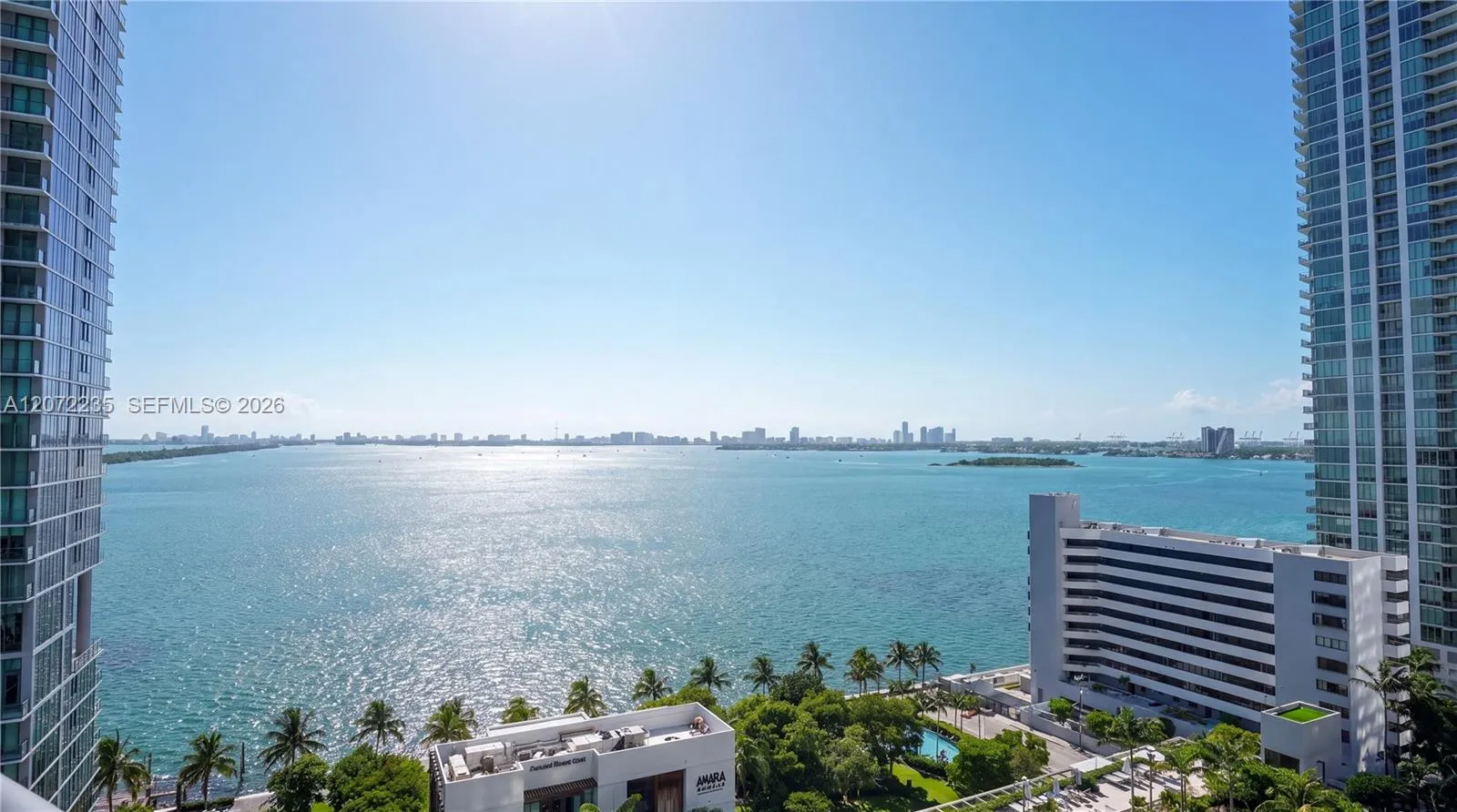 Foto de propiedad en 650 NE 32nd Street 1502, Miami, FL 33137 Miami con MLS# 