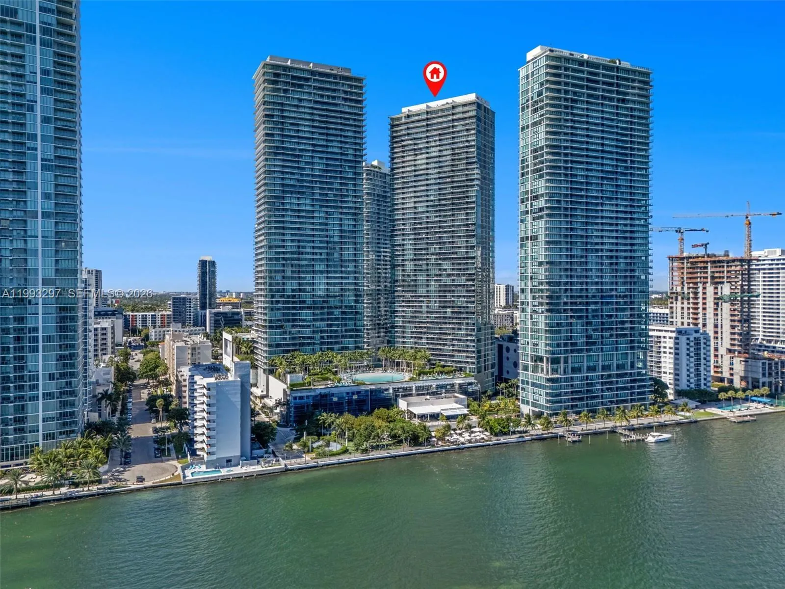 Foto de propiedad en 650 NE 32nd Street 2104, Miami, FL 33137 Miami con MLS# 