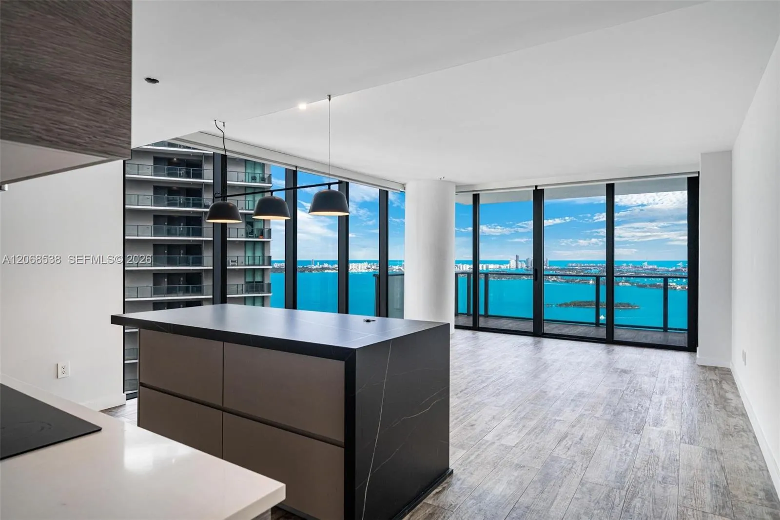 Foto de propiedad en 650 NE 32nd Street 4407, Miami, FL 33137 Miami con MLS# 