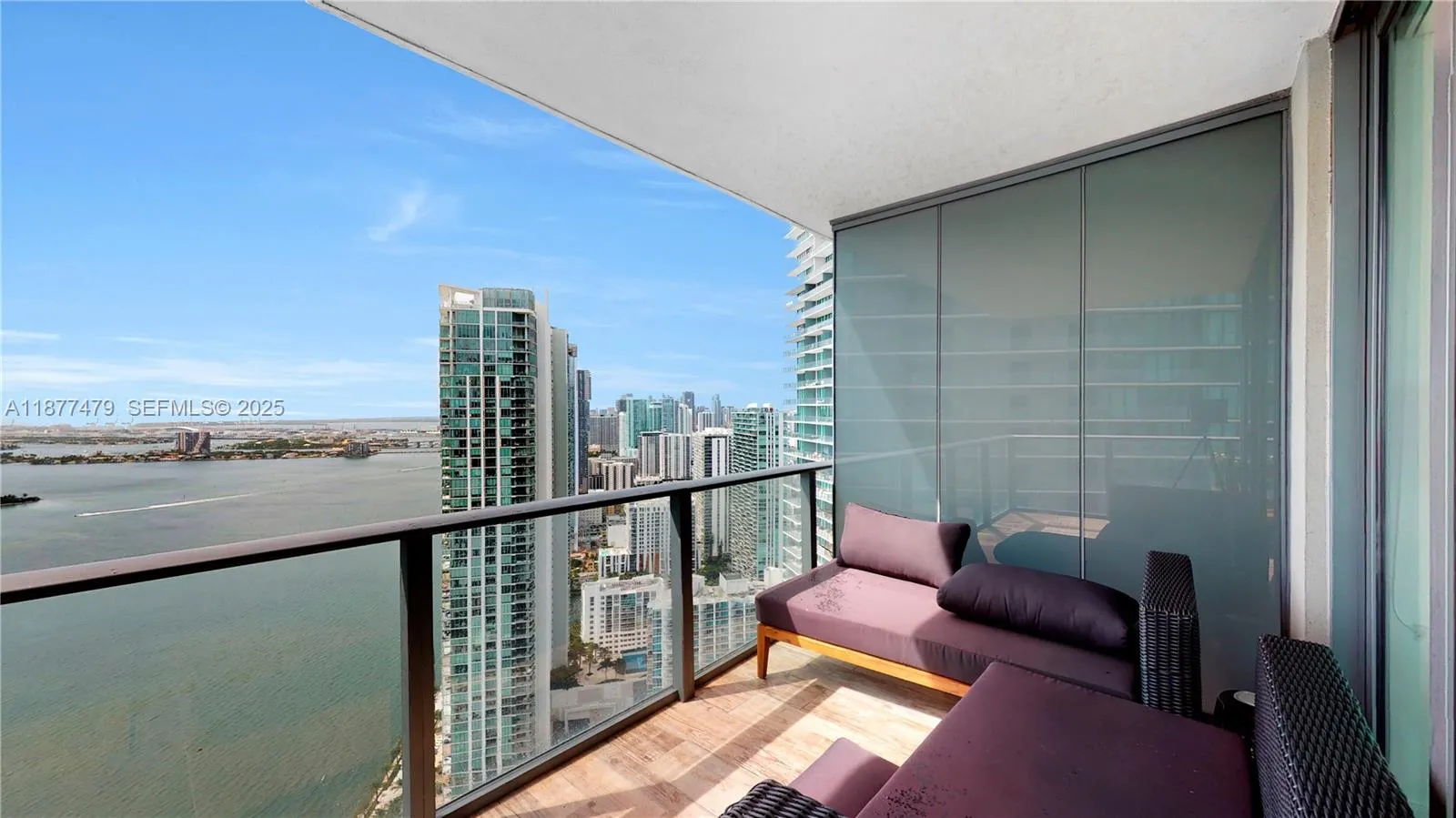 Foto de propiedad en 650 NE 32nd Street 4607, Miami, FL 33137 Miami con MLS# 