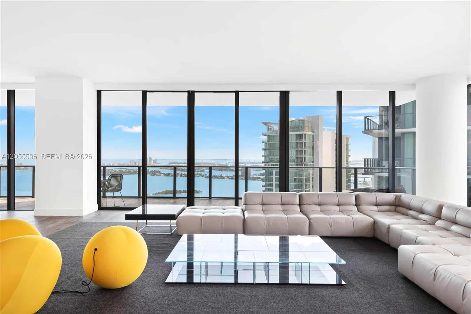Foto de propiedad en 650 NE 32nd Street PH5201, Miami, FL 33137 Miami con MLS# 
