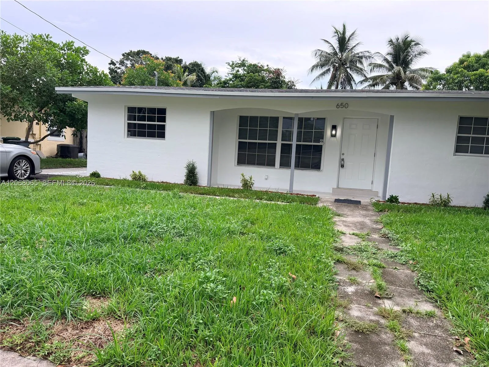 Foto de propiedad en 650 SW 55th Avenue, Margate, FL 33068 Margate con MLS# 