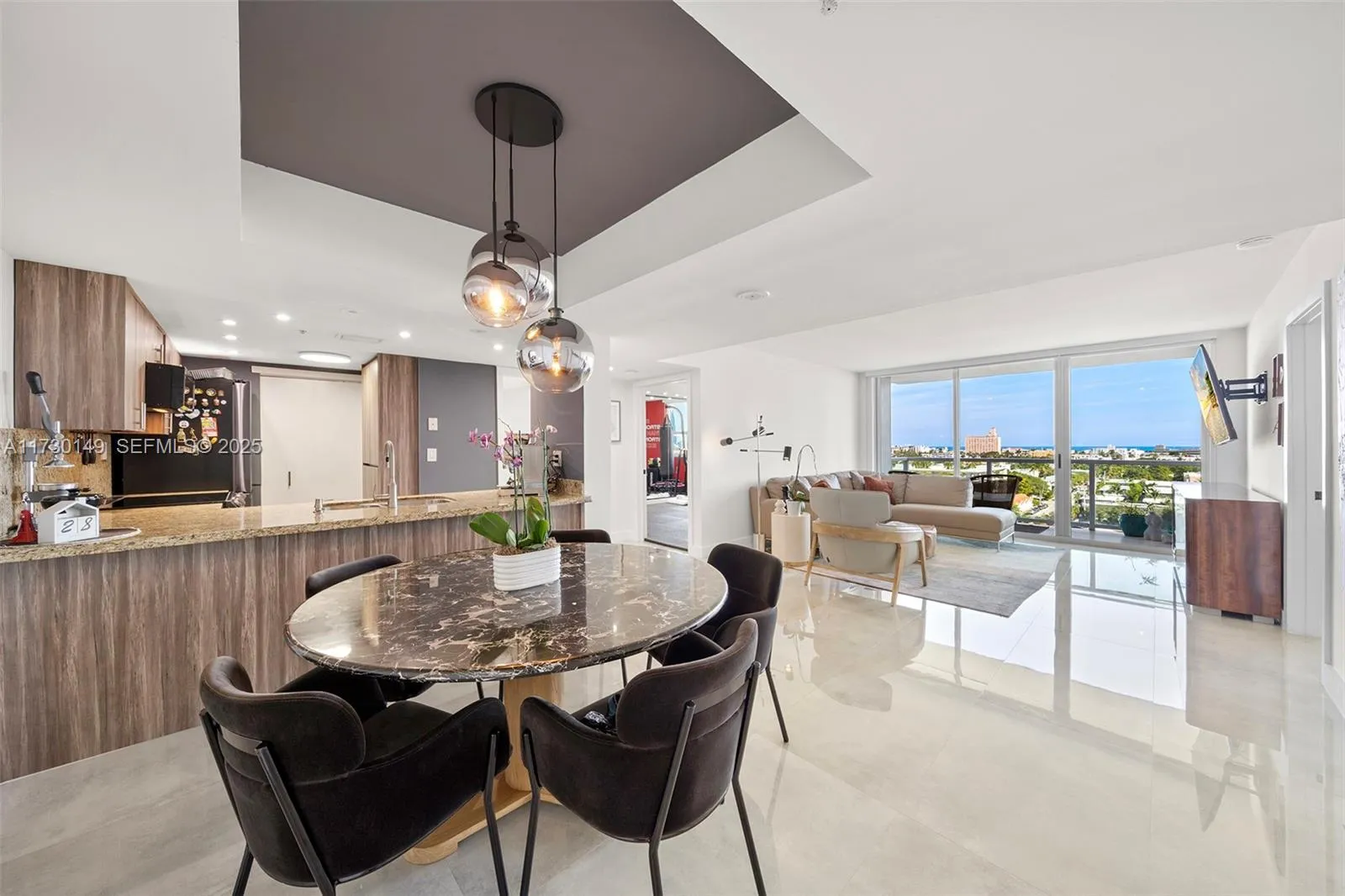 Foto de propiedad en 650 West Avenue 1004, Miami Beach, FL 33139 Miami Beach con MLS# 