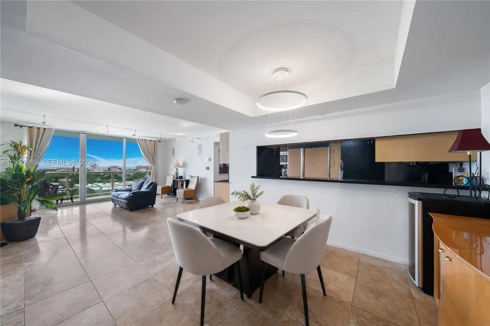 Foto de propiedad en 650 West Avenue 1208, Miami Beach, FL 33139 Miami Beach con MLS# 