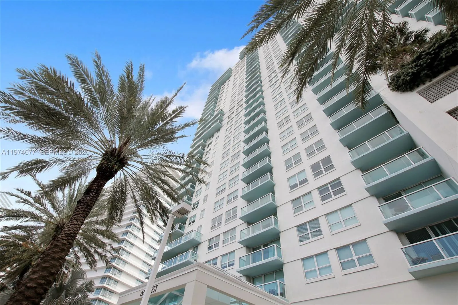 Alquilada 650 West Avenue 2204, Miami Beach, FL 33139, Miami Beach, FL 33139