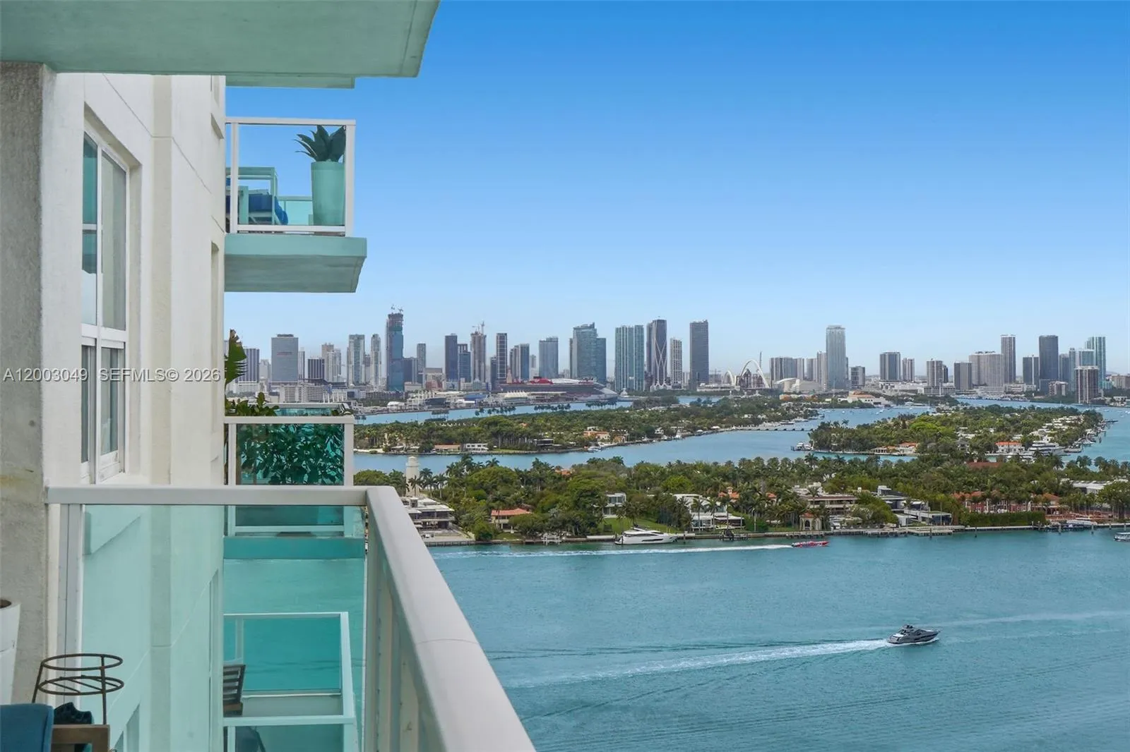Foto de propiedad en 650 West Avenue 2612, Miami Beach, FL 33139 Miami Beach con MLS# 