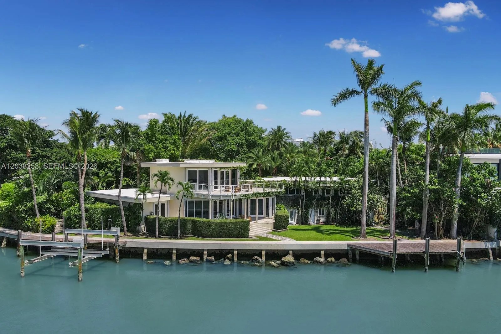 En Renta 6500 N Bay Road, Miami Beach, FL 33141, Miami Beach, FL 33141