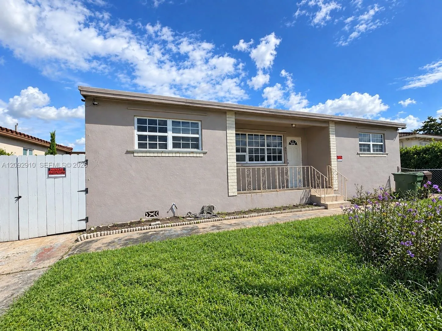 En Venta 651 E 59th Street, Hialeah, FL 33013, Hialeah, FL 33013