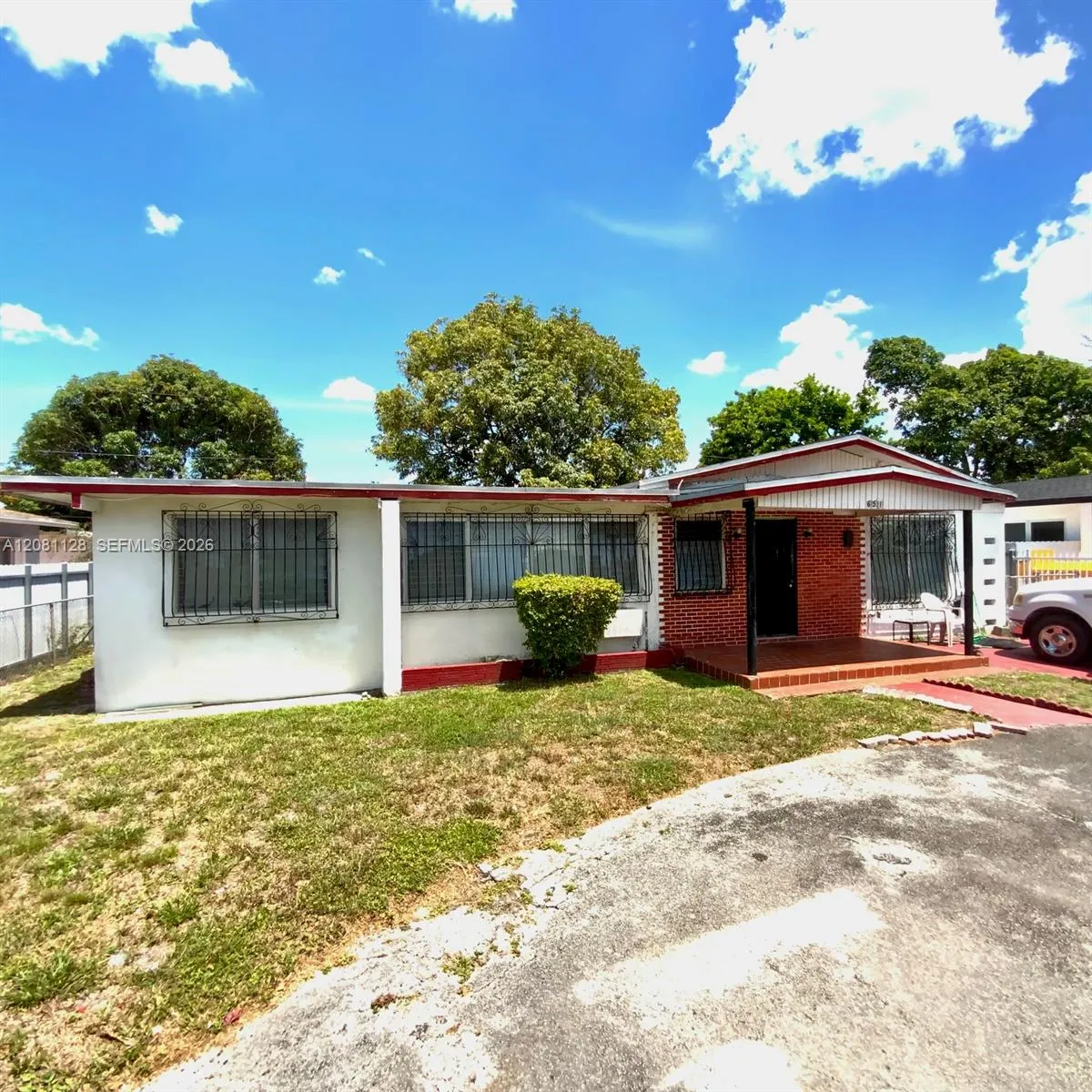En Venta 651 Jann Avenue, Opa-Locka, FL 33054, Opa-Locka, FL 33054