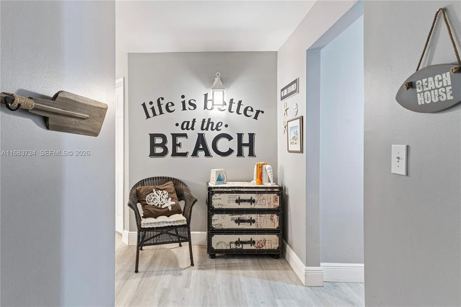 Foto de propiedad en 651 Okeechobee Boulevard 202, West Palm Beach, FL 33401 West Palm Beach con MLS# 