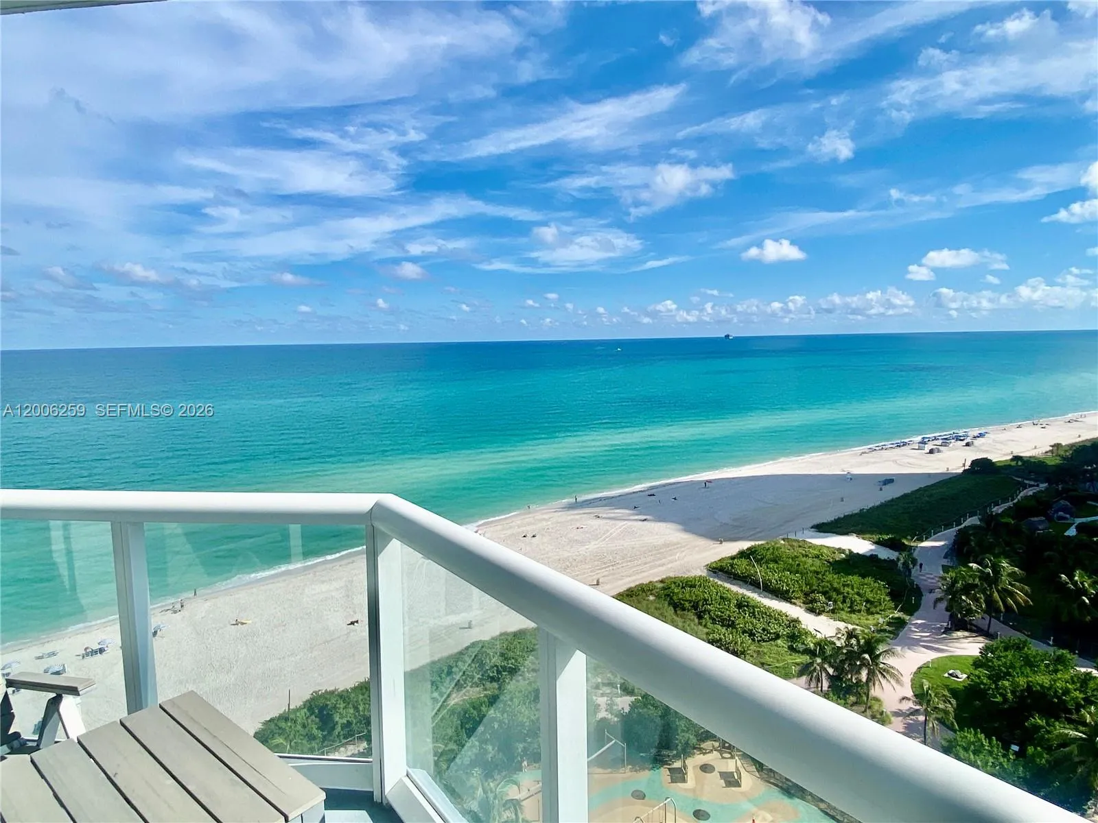 Foto de propiedad en 6515 Collins Avenue 1505, Miami Beach, FL 33141 Miami Beach con MLS# 