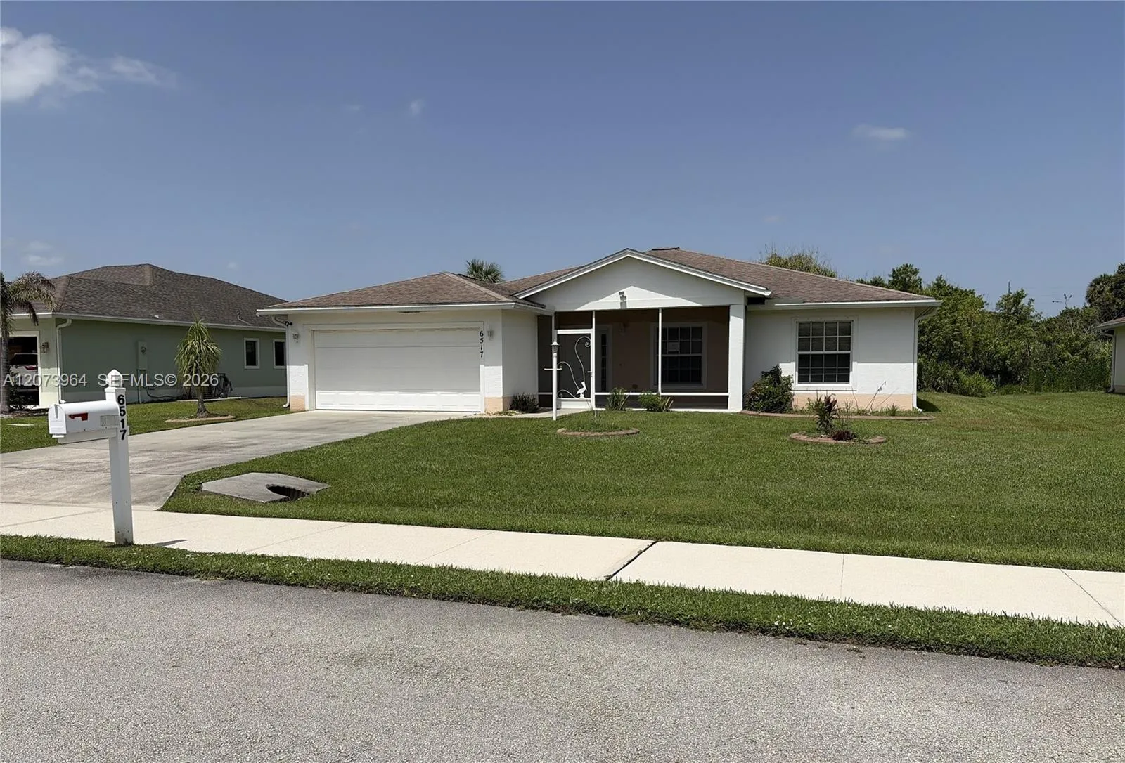 Foto de propiedad en 6517 Las Palmas Way, Port St. Lucie, FL 34952 Port St. Lucie con MLS# 