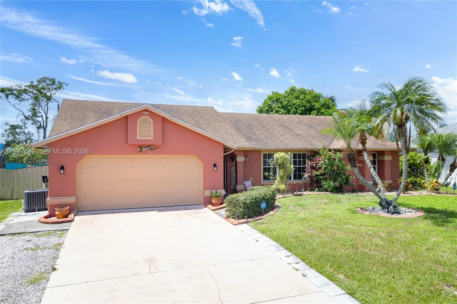 Vendido 652 SW Prado Avenue, Port St. Lucie, FL 34983, Port St. Lucie, FL 34983