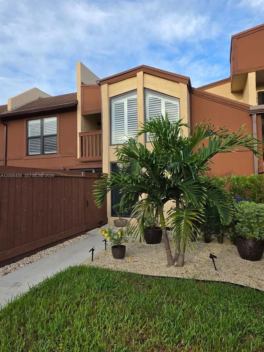 En Venta 6534 SW 114th Place F75, Miami, FL 33173, Miami, FL 33173