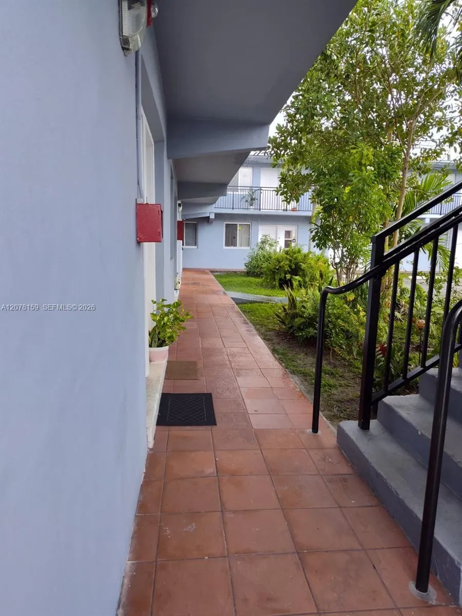 En Renta 655 Eldron Drive 26, Miami Springs, FL 33166, Miami Springs, FL 33166