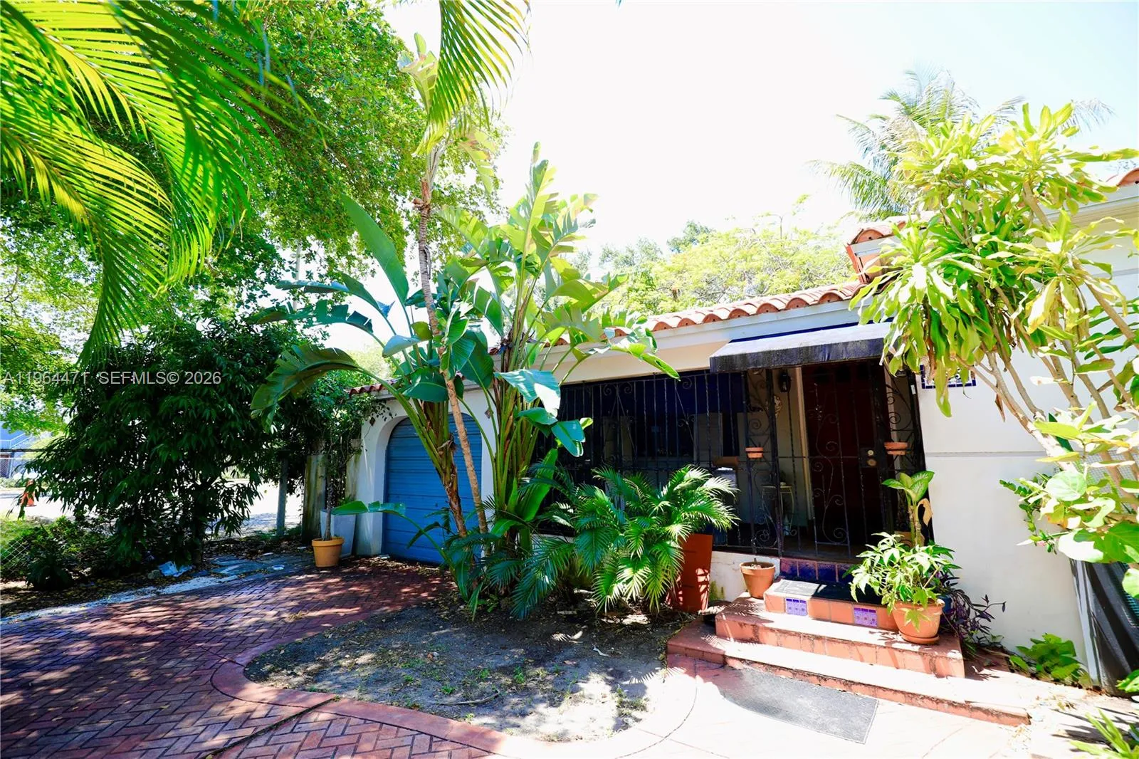 Foto de propiedad en 655 NE 82nd Street, Miami, FL 33138 Miami con MLS# 