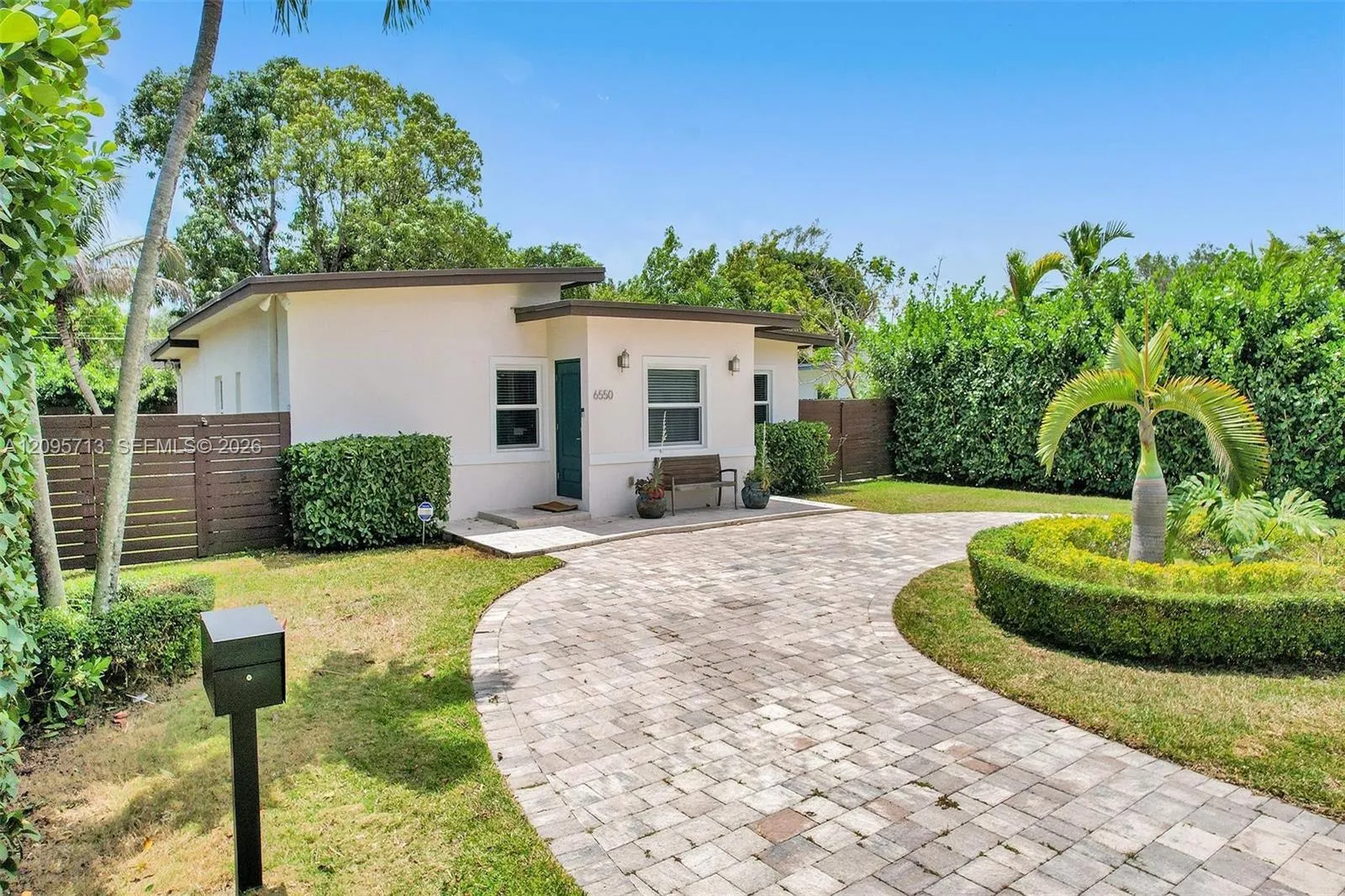 En Renta 6550 SW 52nd Terrace, South Miami, FL 33155, South Miami, FL 33155