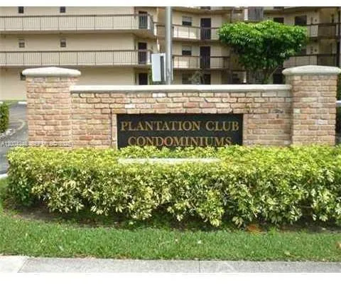 Foto de propiedad en 6555 W Broward Boulevard 111, Plantation, FL 33317 Plantation con MLS# 
