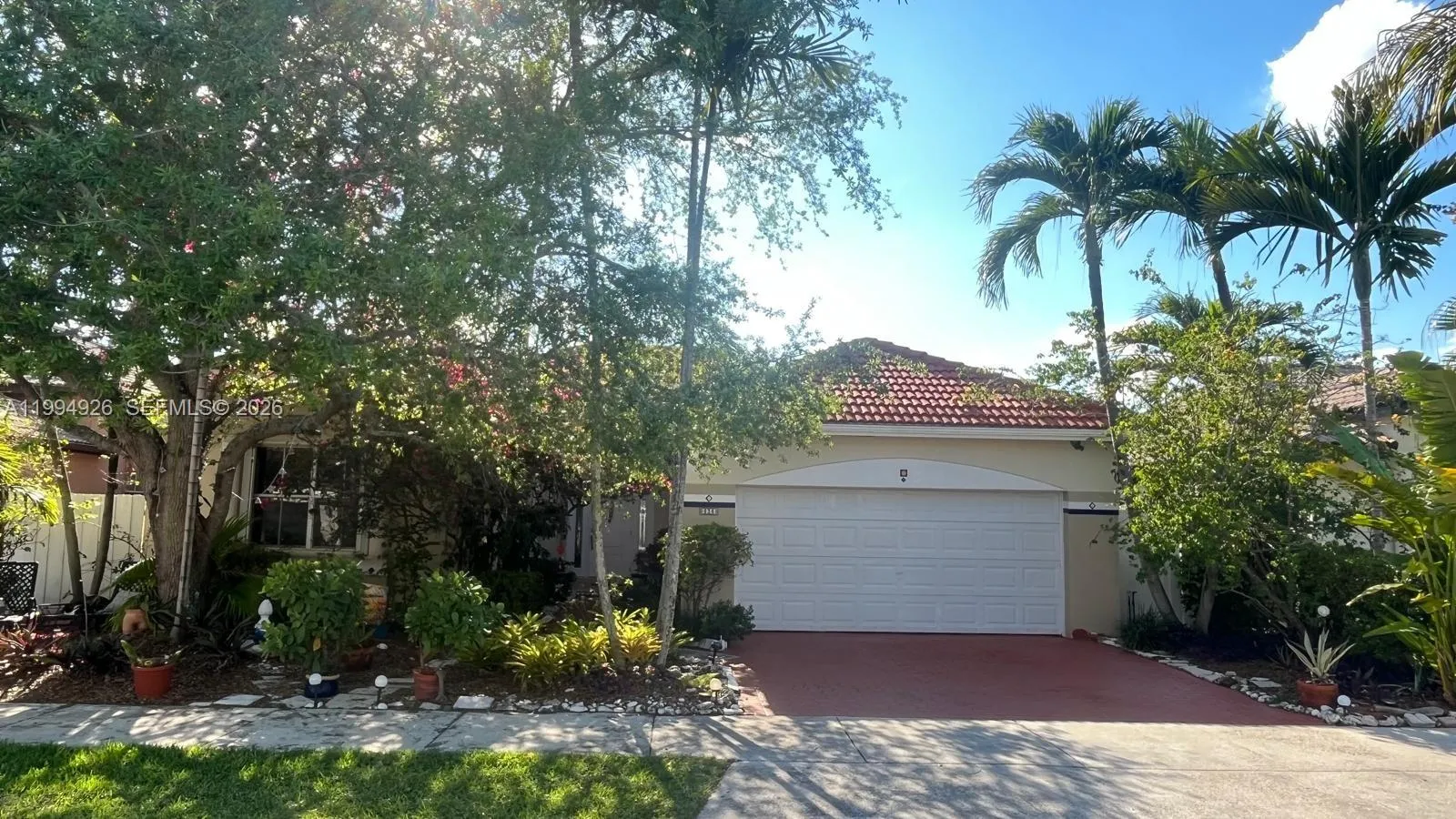 Vendido 656 NW 129th Place, Miami, FL 33182, Miami, FL 33182