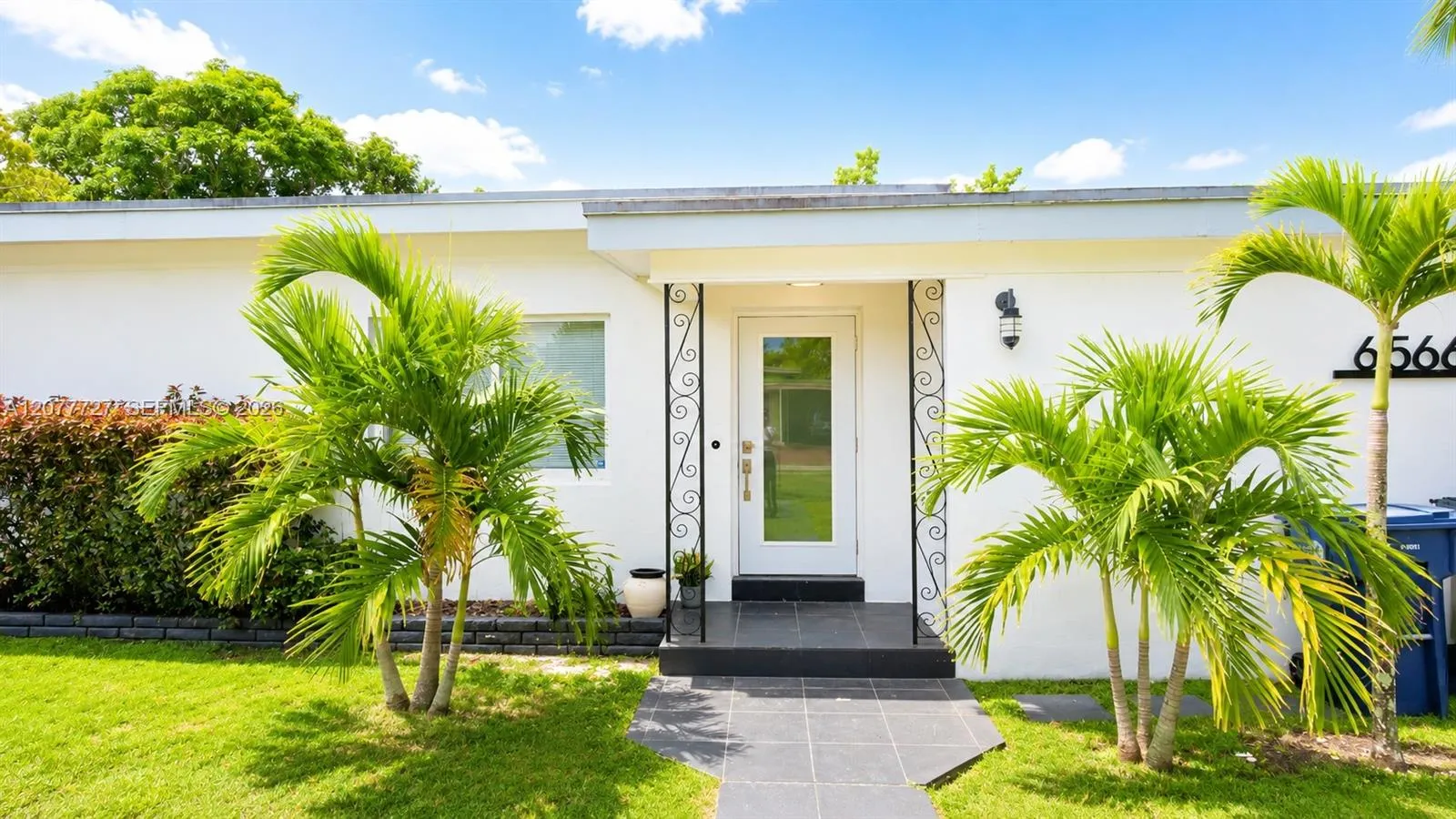 Foto de propiedad en 6566 SW 52nd Terrace 0, South Miami, FL 33155 South Miami con MLS# 