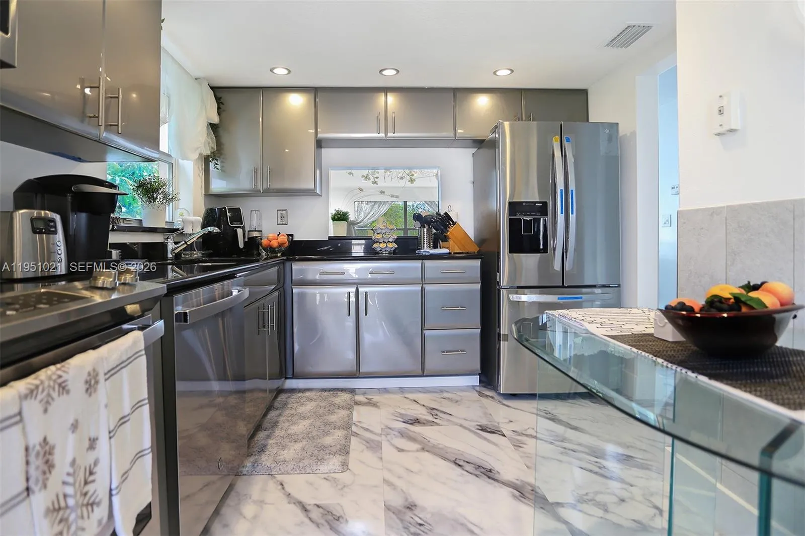 Foto de propiedad en 6570 Royal Palm Boulevard 301J, Margate, FL 33063 Margate con MLS# 