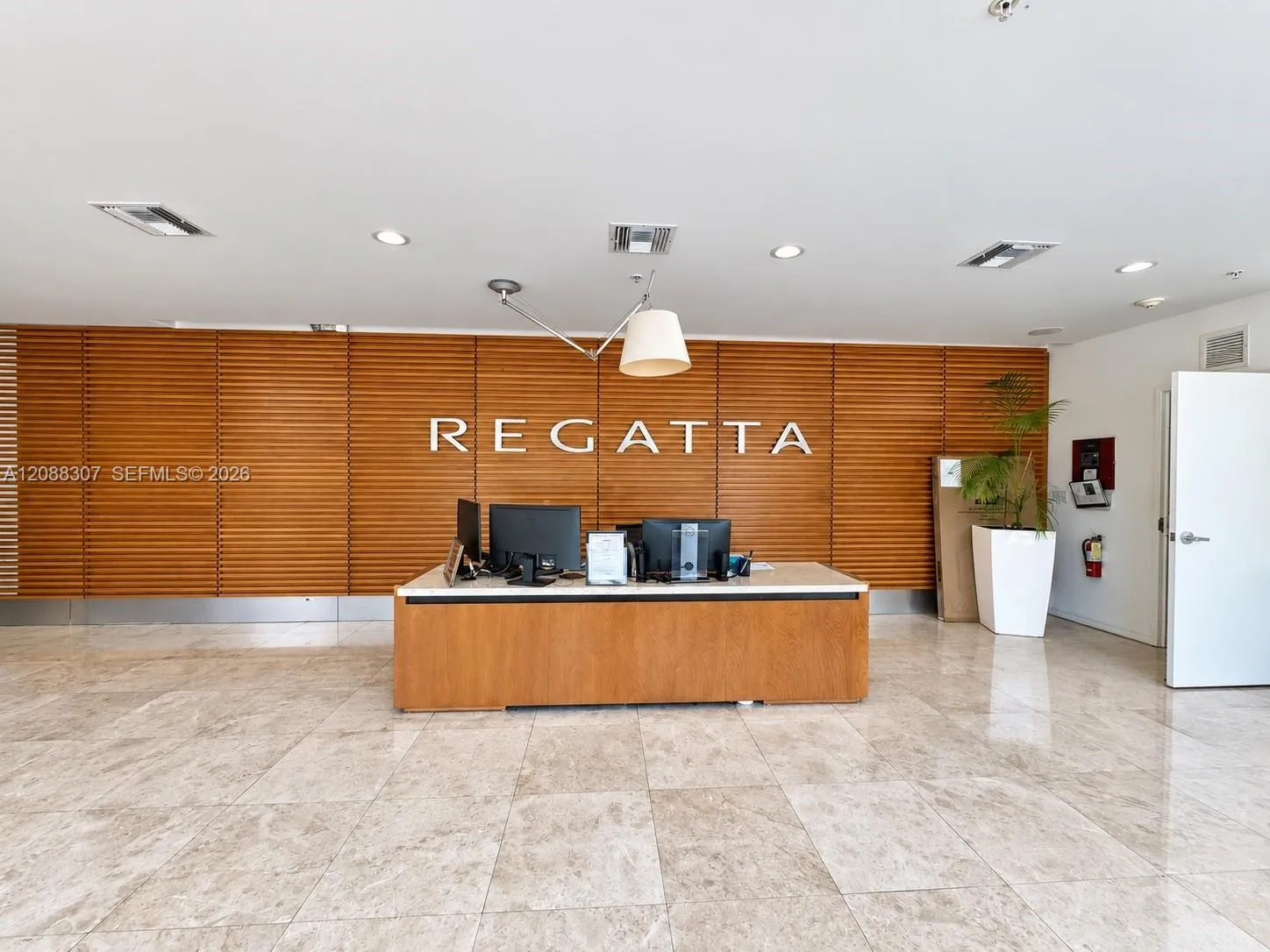 En Renta 6580 Indian Creek Drive 410, Miami Beach, FL 33141, Miami Beach, FL 33141
