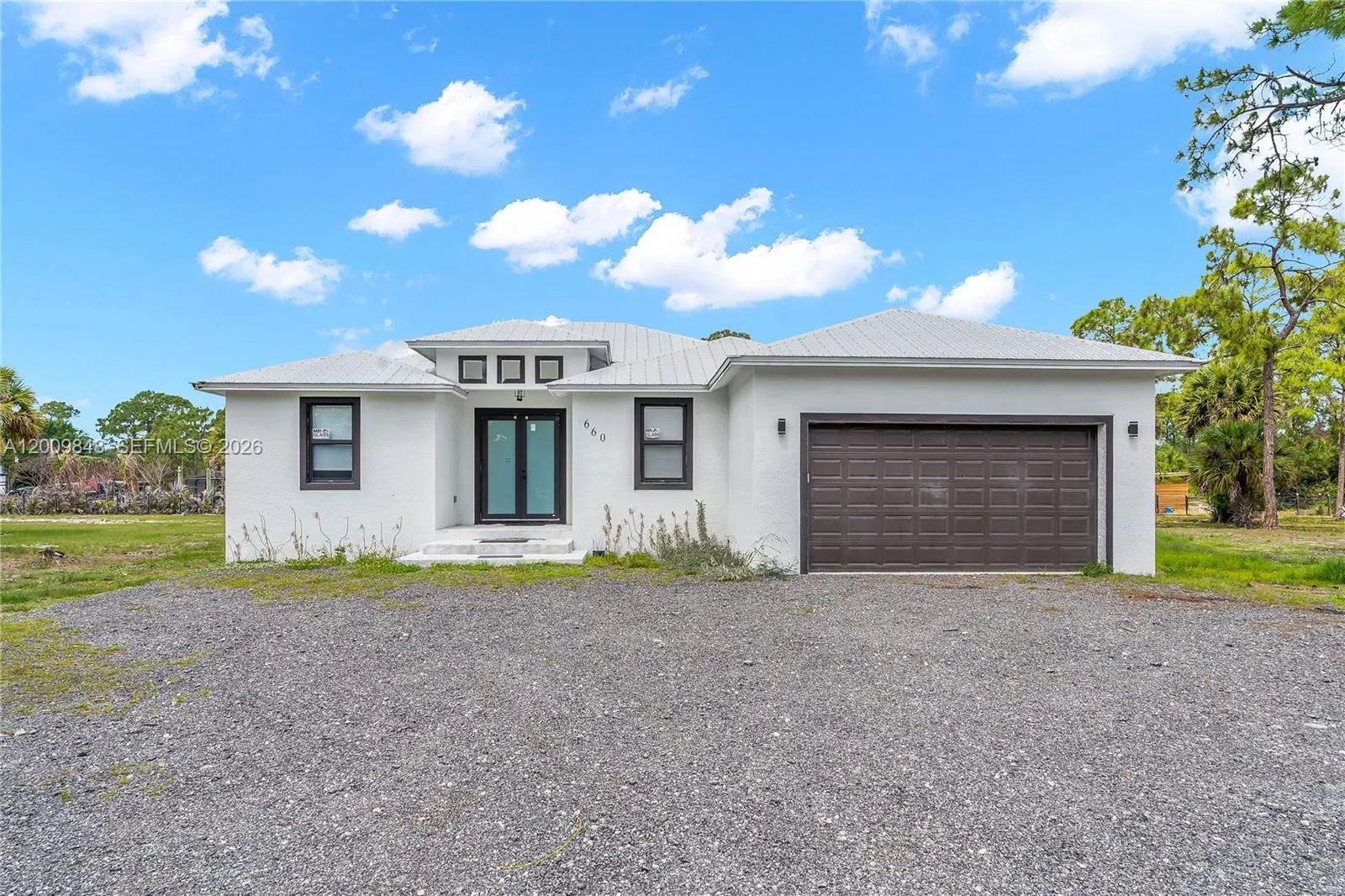 Foto de propiedad en 660 Zambria, Clewiston, FL 33440 Clewiston con MLS# 