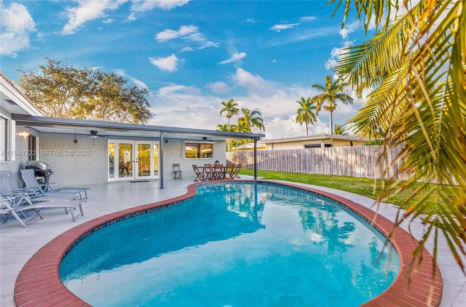 Foto de propiedad en 6600 NE 20th Way, Fort Lauderdale, FL 33308 Fort Lauderdale con MLS# 