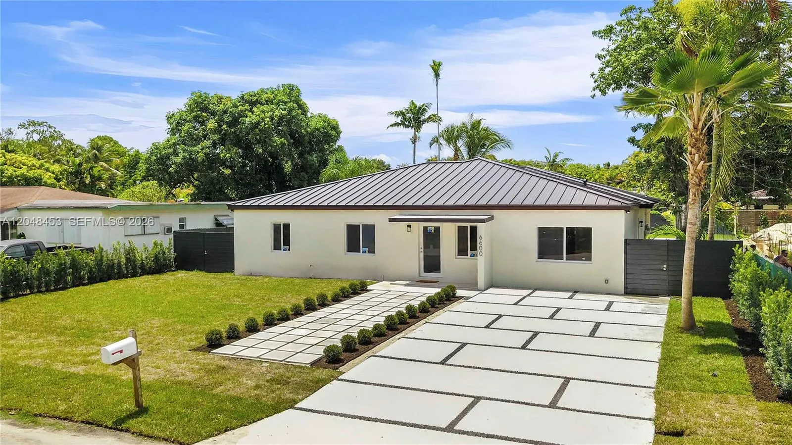 En Venta 6600 SW 45th Street, Miami, FL 33155, Miami, FL 33155