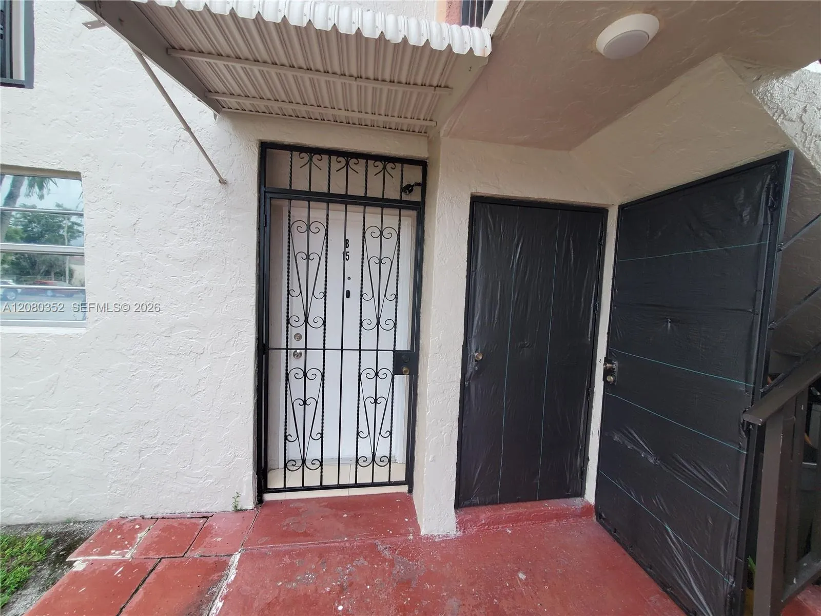 En Venta 6600 W 2nd Court 15, Hialeah, FL 33012, Hialeah, FL 33012