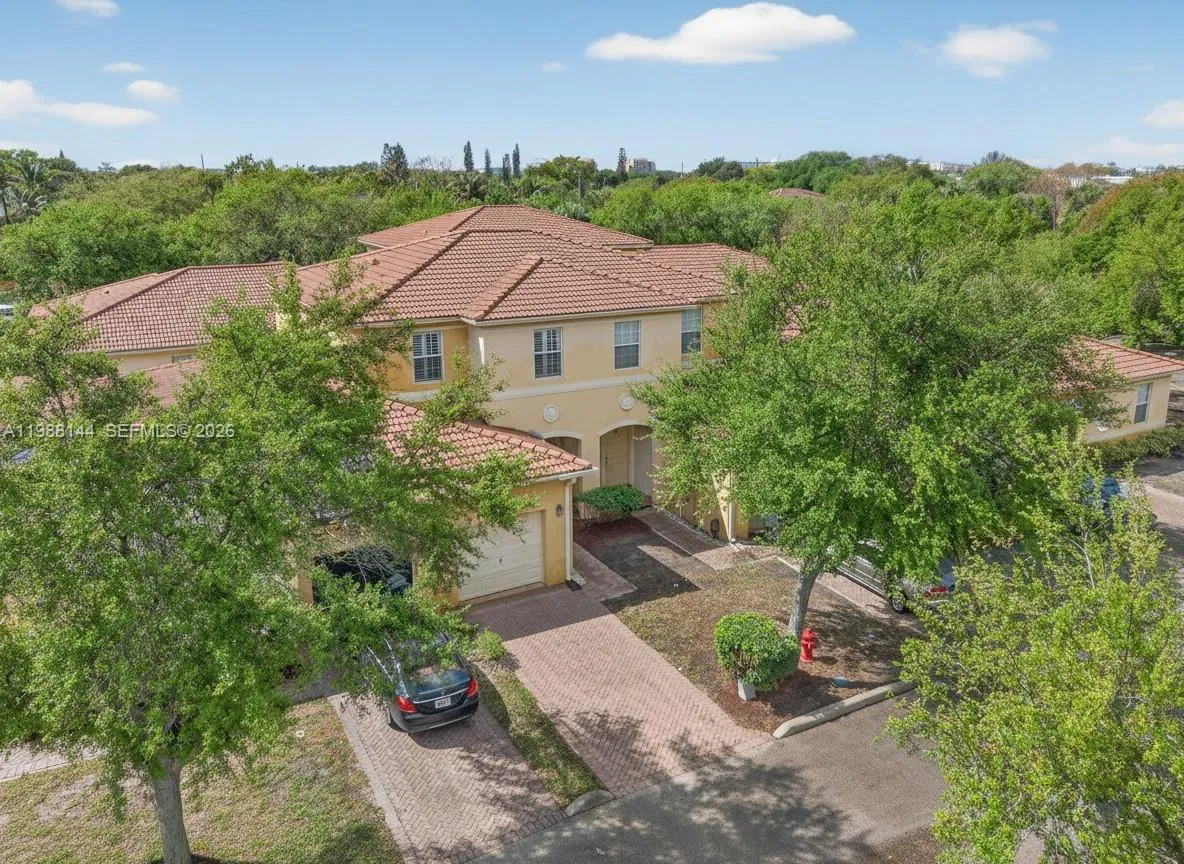 Vendido 661 NW 21st Avenue, Pompano Beach, FL 33069, Pompano Beach, FL 33069