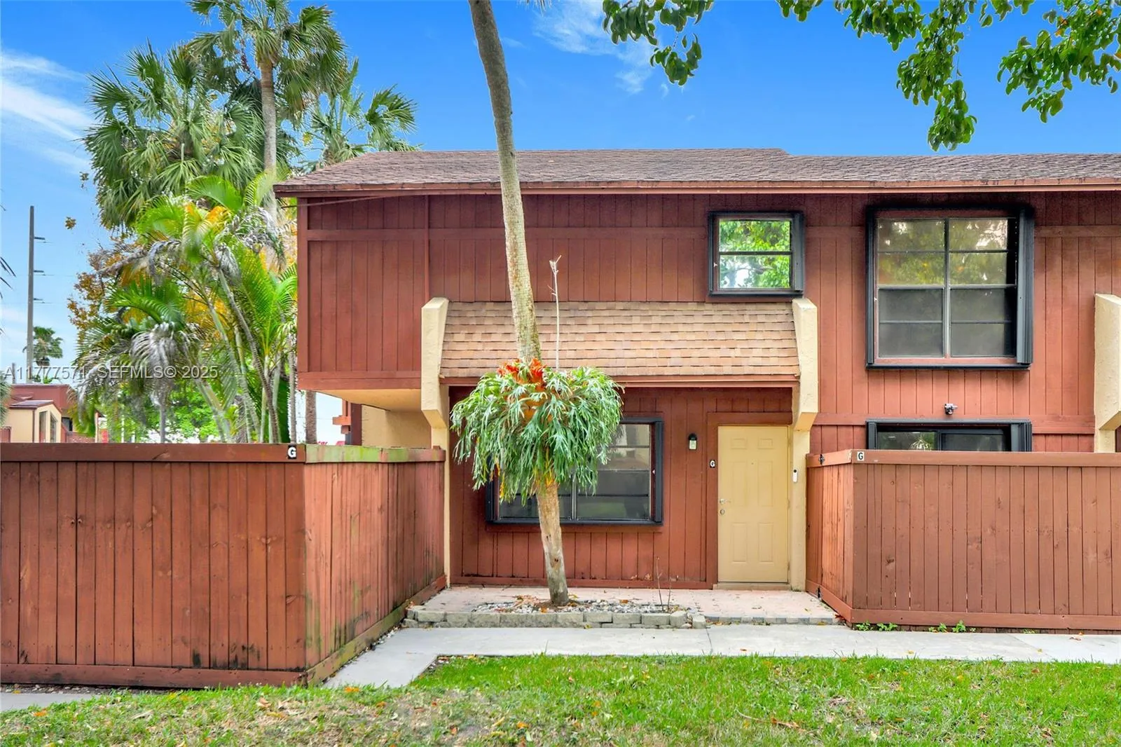 Foto de propiedad en 6619 SW 116th Place G7, Miami, FL 33173 Miami con MLS# 