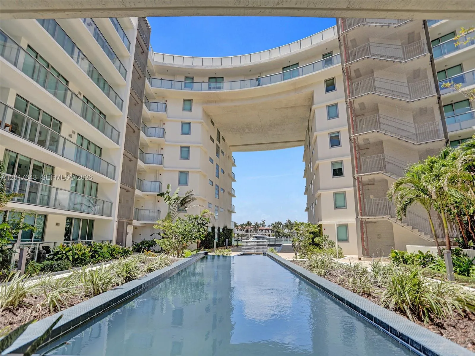 Foto de propiedad en 6620 Indian Creek 114, Miami Beach, FL 33141 Miami Beach con MLS# 
